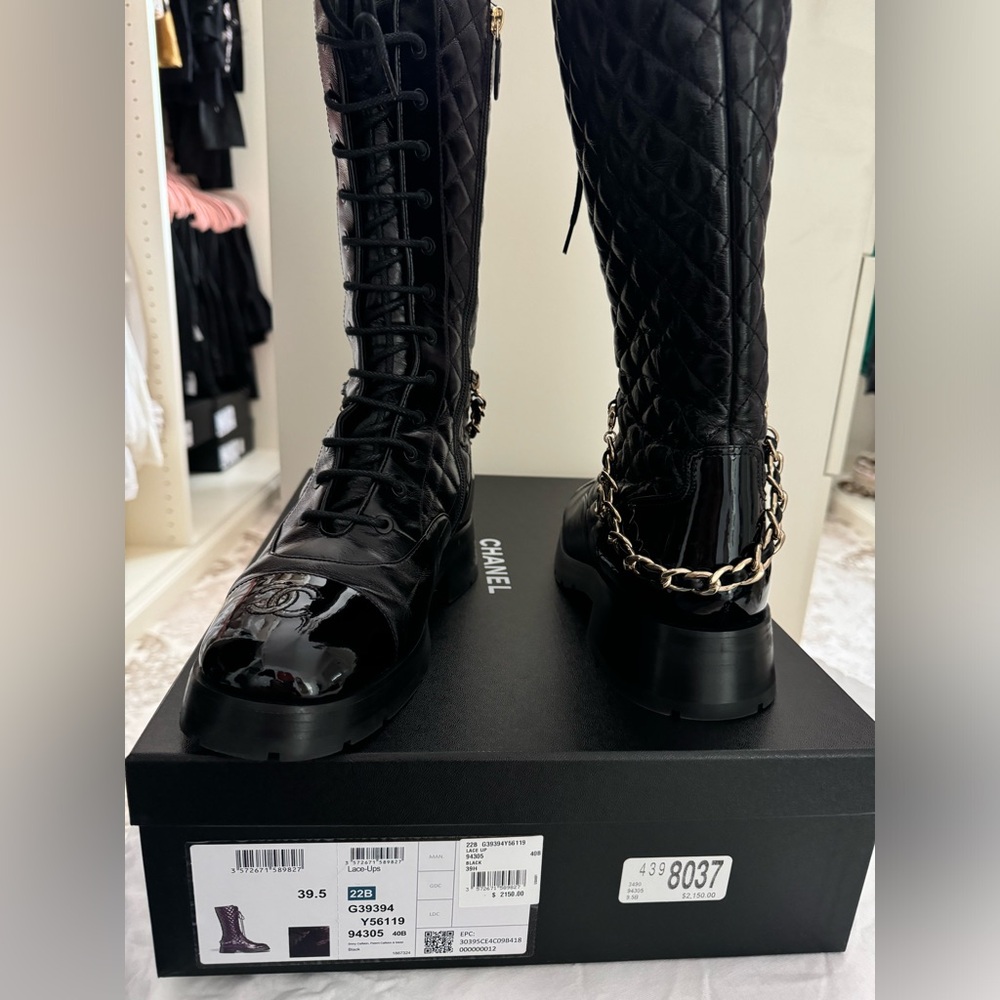 Tall combat, Chanel boots with chain